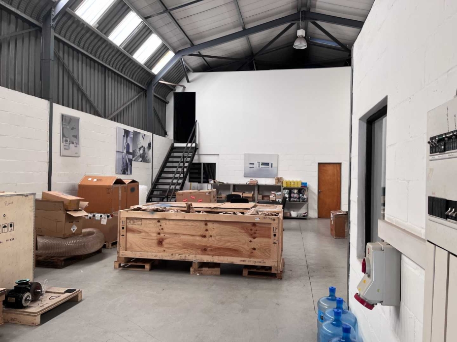 To Let commercial Property for Rent in Milnerton Western Cape
